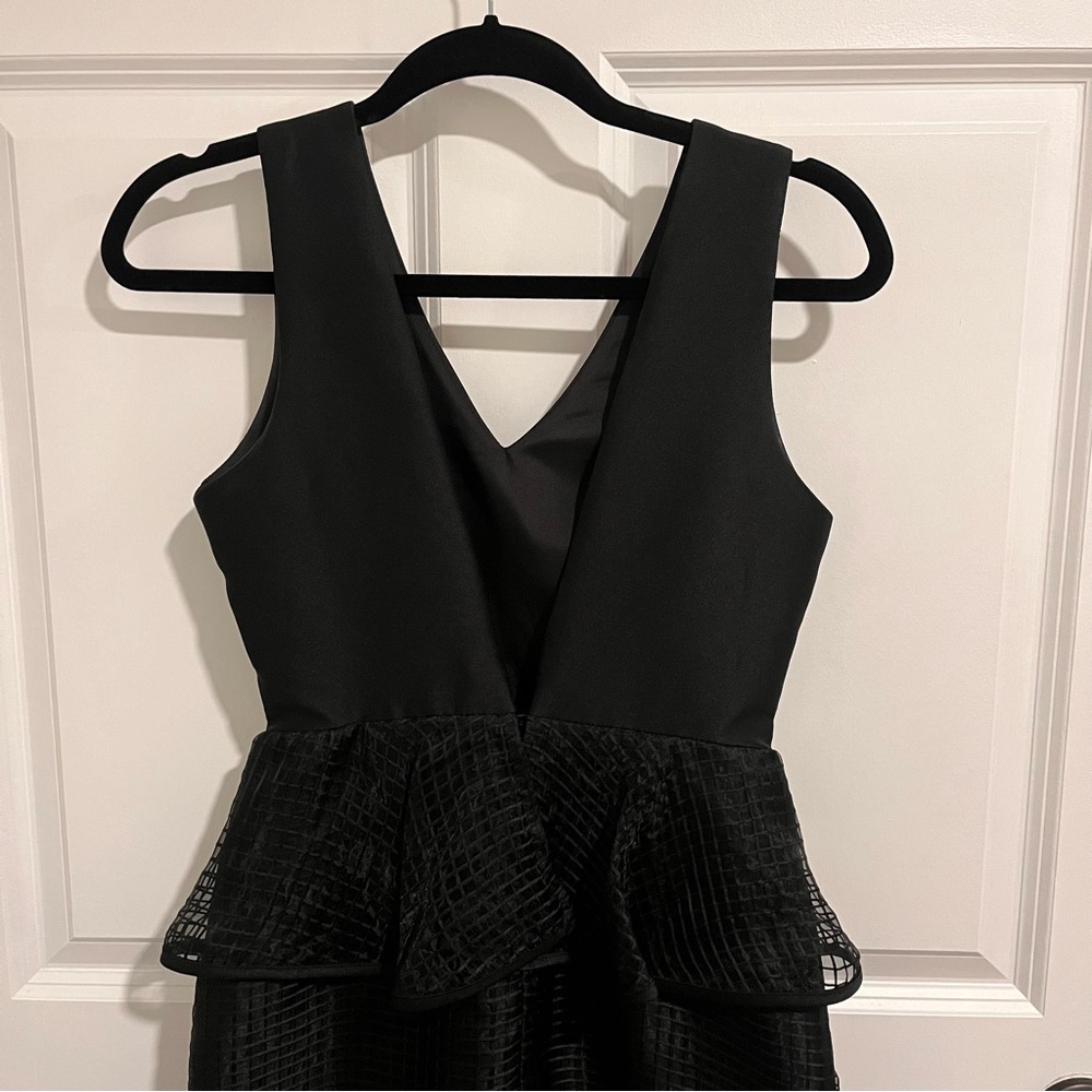 Camilyn Beth Black Peplum Waist Dress Windowpane - Picture 6 of 15